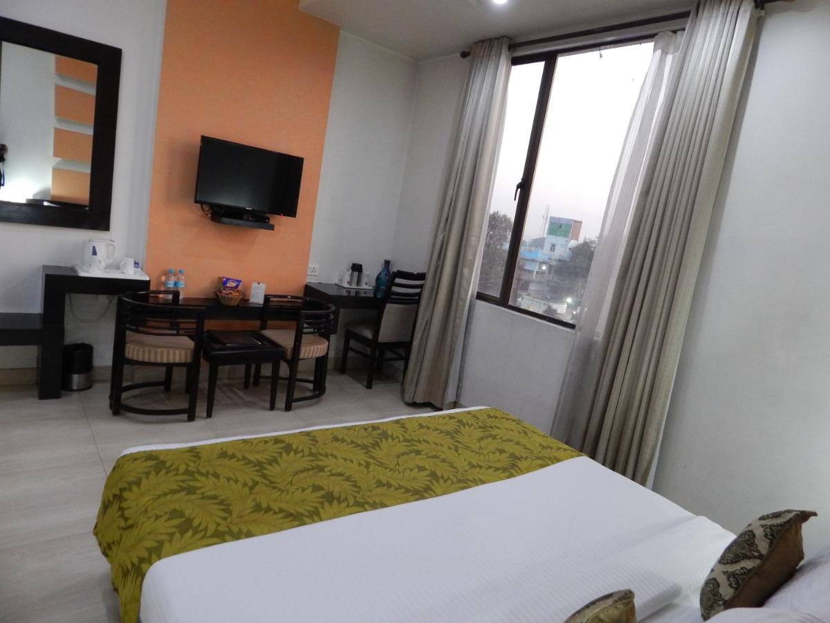 Hotel The Marque Матура Екстериор снимка