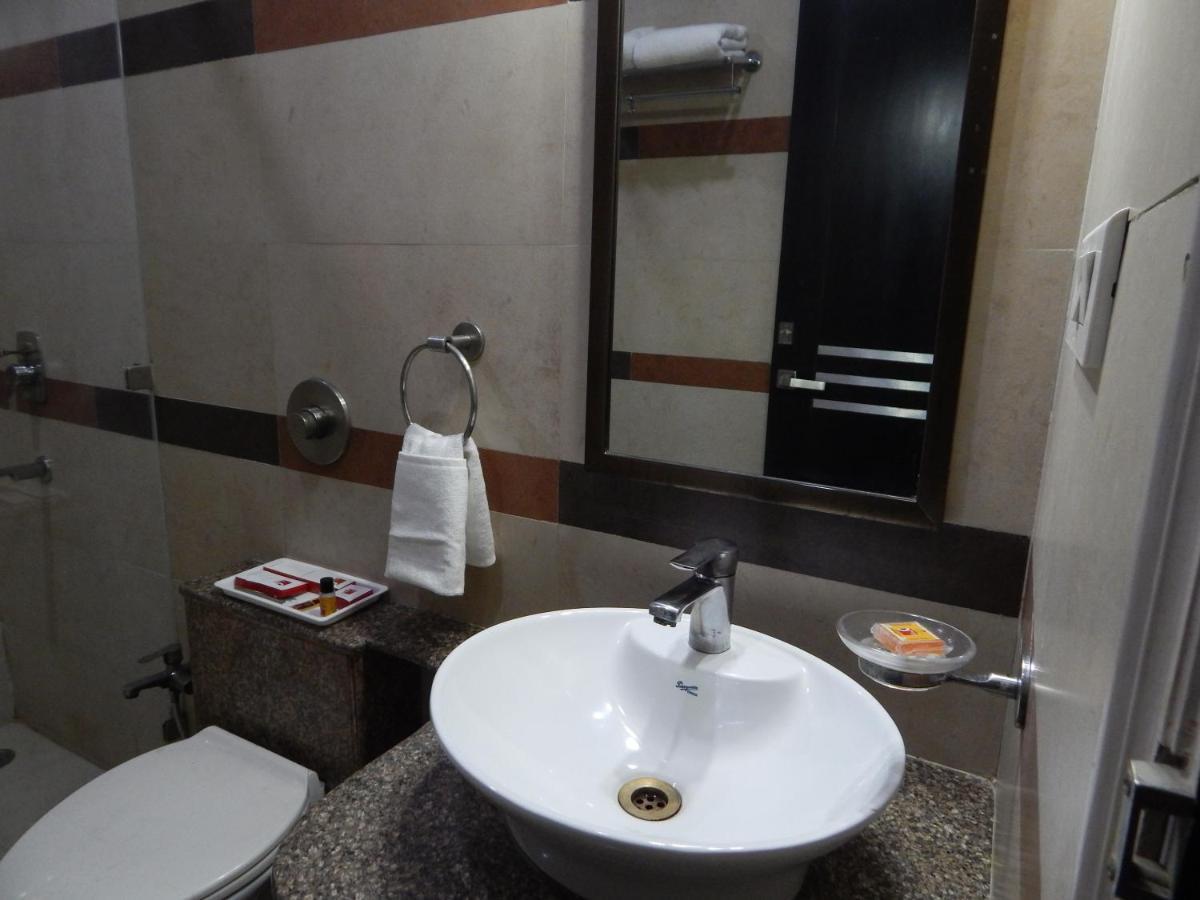 Hotel The Marque Матура Екстериор снимка